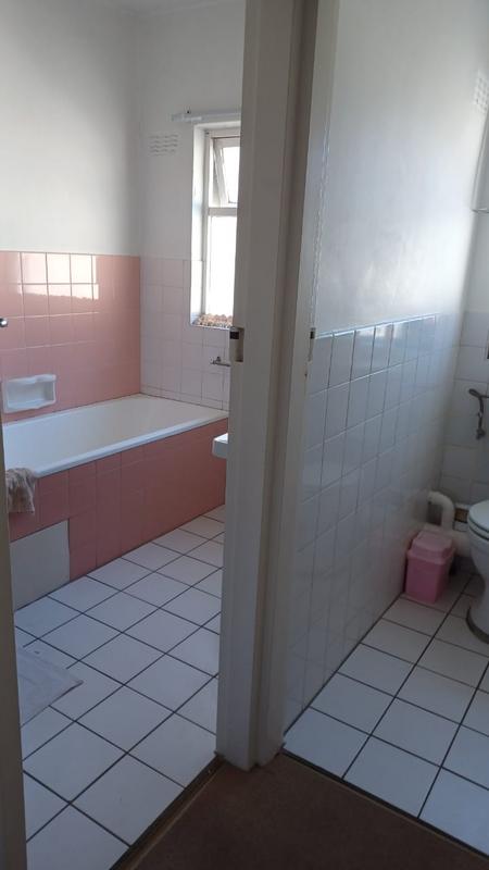 2 Bedroom Property for Sale in Muizenberg Western Cape